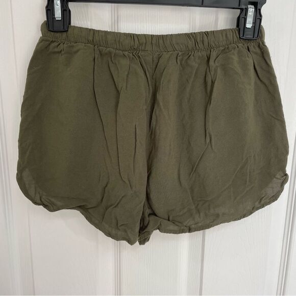 Primark Olive Army Green Cloth Elastic Waist Shorts Women’s Size 4 - Picture 3 of 6